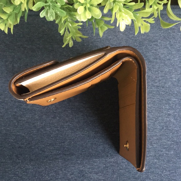 🛍HP🛍 Coach Women’s Wallet Beige Tan Brown Golden Chariot NWT Cash Card pockets - Picture 8 of 11